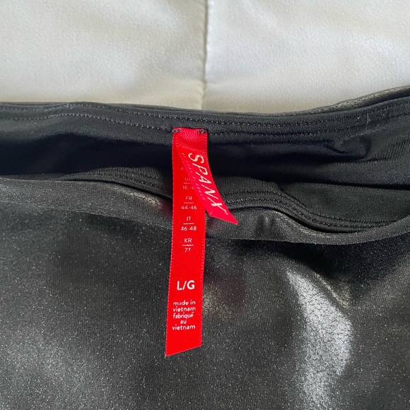 Spanx Faux Leather Leggings - Picture 2 of 2